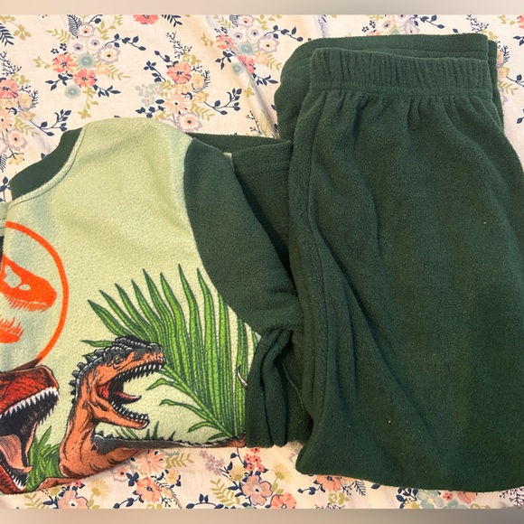 Boys Fleece Pajama (Jurassic Park) - Picture 2 of 2